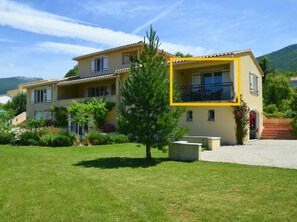Exterior - Apartment 'VillaFleury' with Private Terrace, Balcony and Wi-Fi (Montbrun-les-Bains)