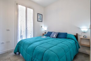 1 habitación, tabla de planchar con plancha, wifi gratis y ropa de cama 