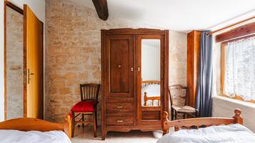 2 Schlafzimmer, Bügeleisen/Bügelbrett, kostenloses WLAN, Bettwäsche