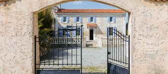 Maison de vacances 'L'Aixoise' avec terrasse privée, jardin privé et Wi-Fi