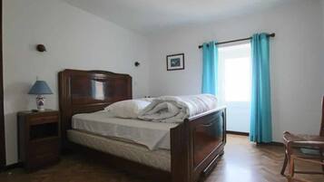 8 camere, ferro/asse da stiro, Wi-Fi gratuito, lenzuola