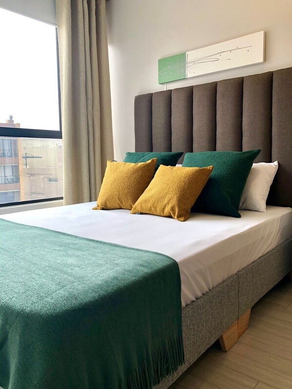 1 dormitorio, escritorio, tabla de planchar con plancha y wifi gratis