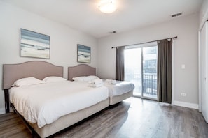 7 bedrooms, iron/ironing board, WiFi, bed sheets