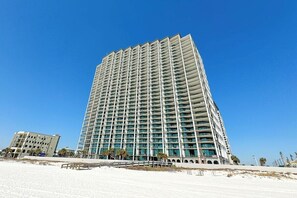 Exterior - LUXURY BEACHFRONT CONDO, LAZY RIVER & MULTIPLE POOLS, TENNIS/BASKETBALL | BEACHBALL PROPERTIES (Orange Beach)
