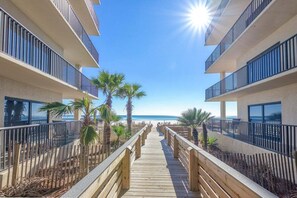 Beach Boardwalk - RELAX AT THE  BEACH IN THIS GORGEOUS GULF FRONT CONDO! (Orange Beach)