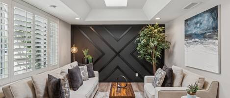 Smart TV, table tennis