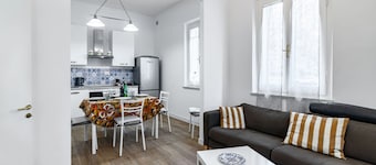 Villetta Il Gelso with parking and garden!