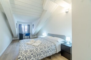 2 chambres, fer et planche Ă repasser, Wi-Fi, draps fournis