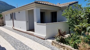 Exterior - Villa Biriculi surrounded by nature (Dorgali)