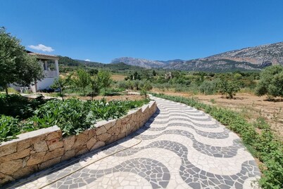 Villa Biriculi surrounded by nature