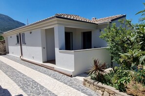 Exterior - Villa Biriculi surrounded by nature (Dorgali)