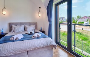 2 Schlafzimmer, Bügeleisen/Bügelbrett