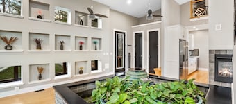 The Fairchild Haus | 30 Acres, Sauna, EV Charger
