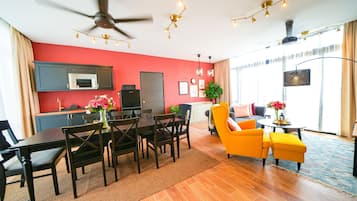 Family Suite | Living area