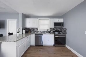 Fridge, oven, stovetop