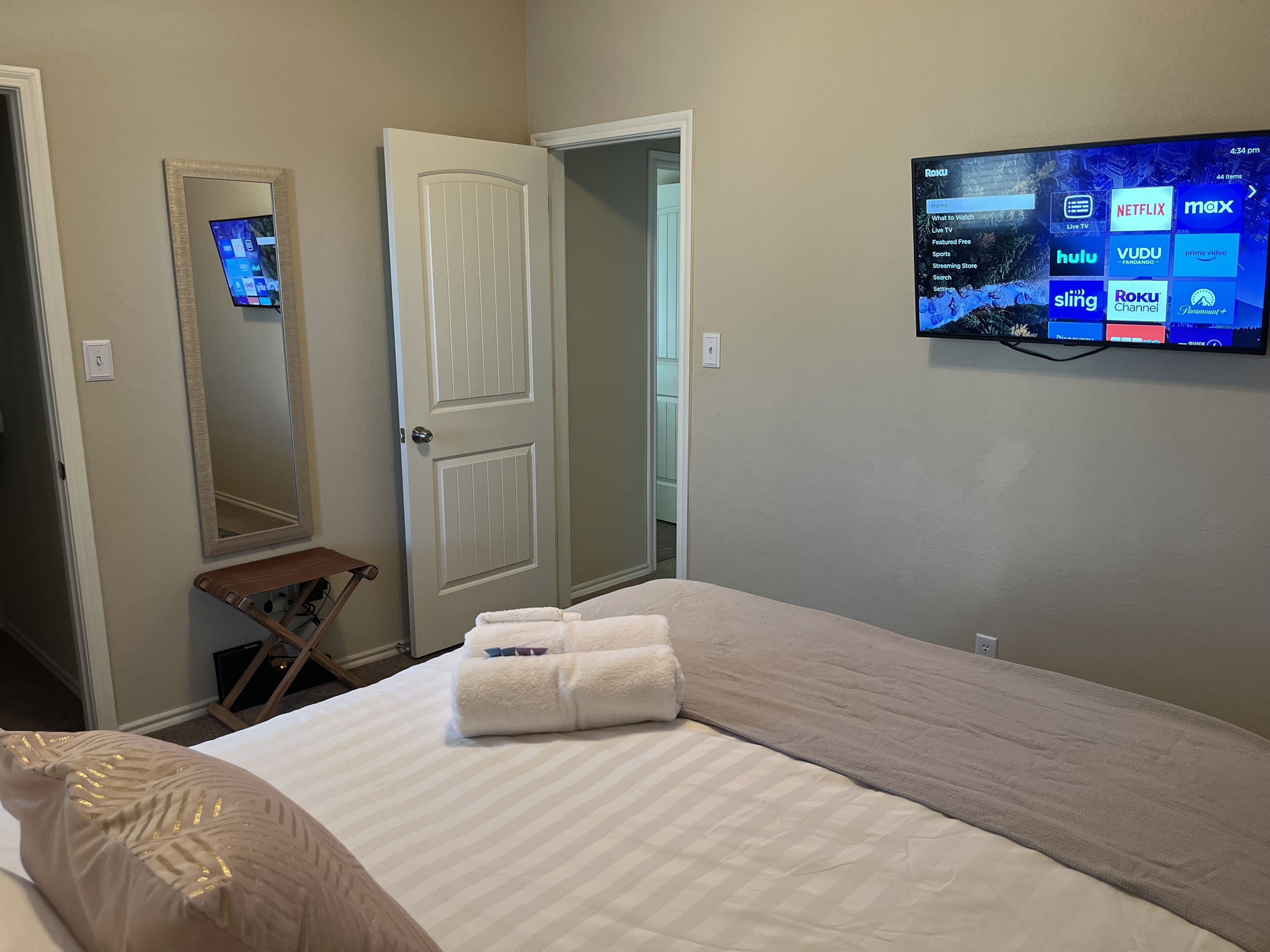 3 chambres, bureau, fer et planche à repasser, Wi-Fi gratuit