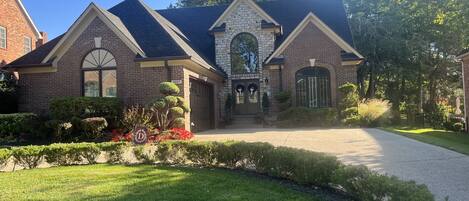 المنشأة من الخارج