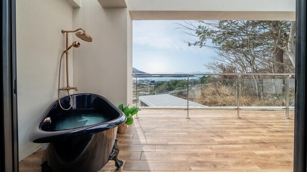 Basic Room, 2 Bedrooms (NATURAL(Poolavilla)) | 2 bedrooms, free WiFi