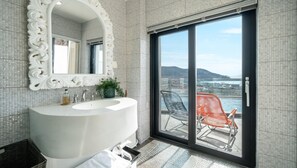 Basic Room, 2 Bedrooms (UNIQUE(Poolavilla)) | 2 bedrooms, free WiFi - Busan Nunuhouse Poolvilla Pension (Busan)