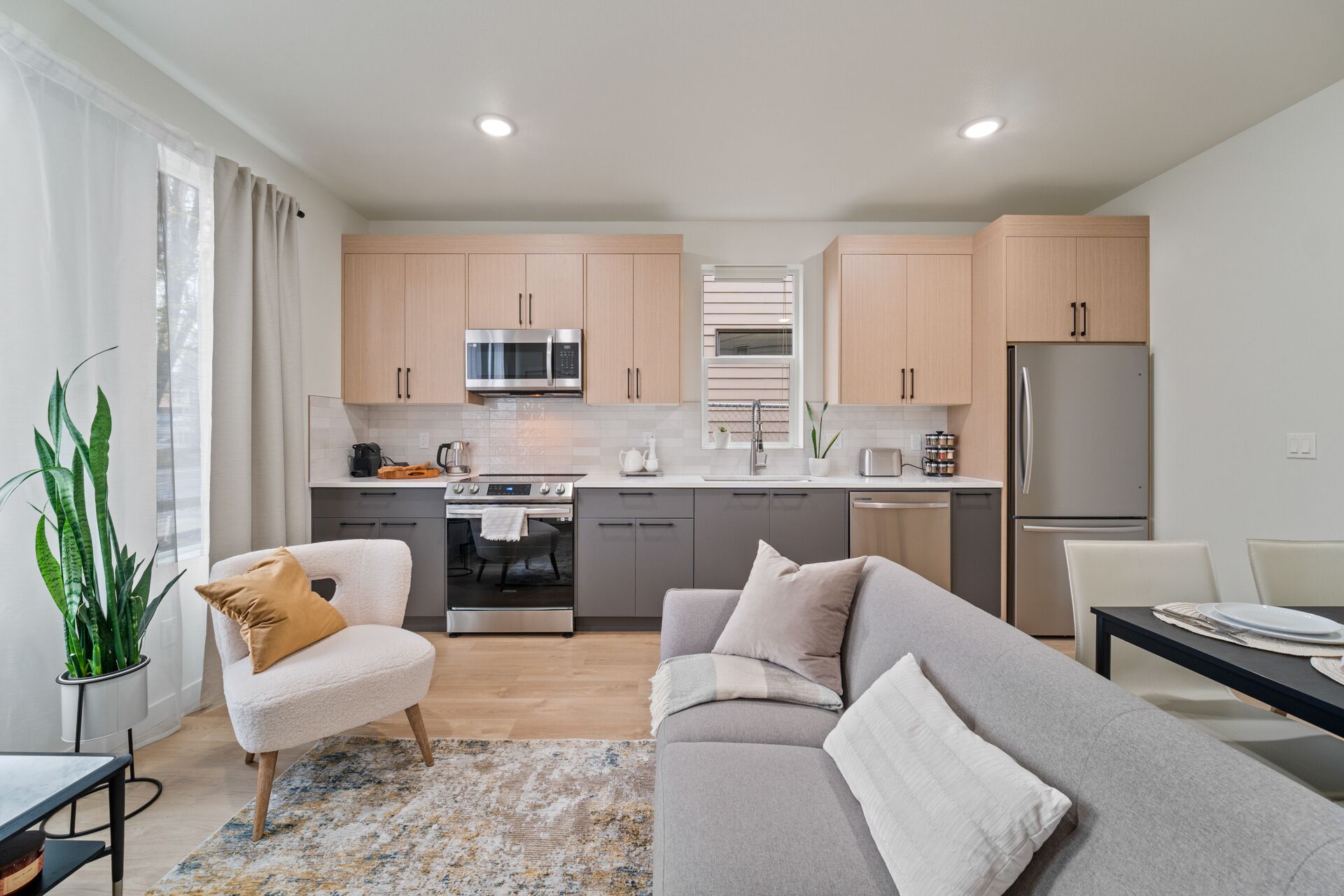 Brand New  Modern Condo located minutes away from OHSU, VA Hospital PCC Sylvania
