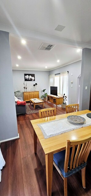 Interior - Quiet & Clean 2BR House Stay (Nollamara)