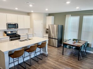 電子レンジ、オーブン、食器洗い機