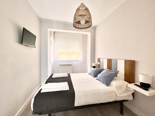 Housing León Velarde