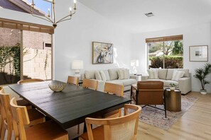 Dining - SWSS Upscale Kierland 4BR Retreat | Heated Pool, Outdoor Living, Gourmet Kitchen & Fire Pit (Scottsdale)