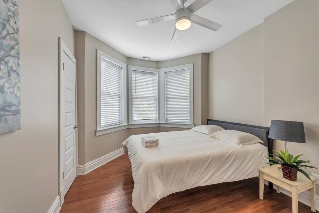 4 soverom, strykejern/-brett, wi-fi og sengetøy