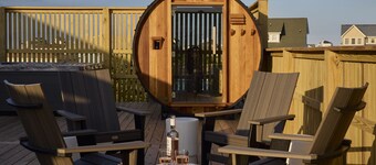 NEW Wellness Focused Adult Only Boutique Hotel - Wellness Suite w Gas Fireplace