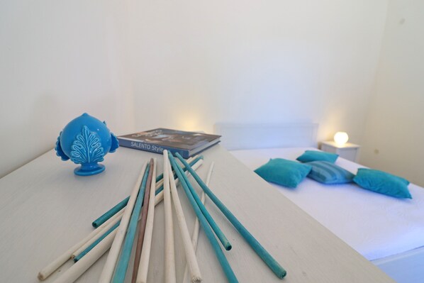 3 bedrooms - Villa on the Alimini Lakes a Stone's Throw From the sea (Otranto)