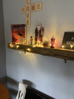 Interior - Stunning 1-Bed Cottage in Halifax (Halifax)