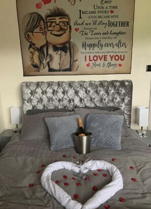 1 soverom, strykejern/-brett, wi-fi og sengetøy