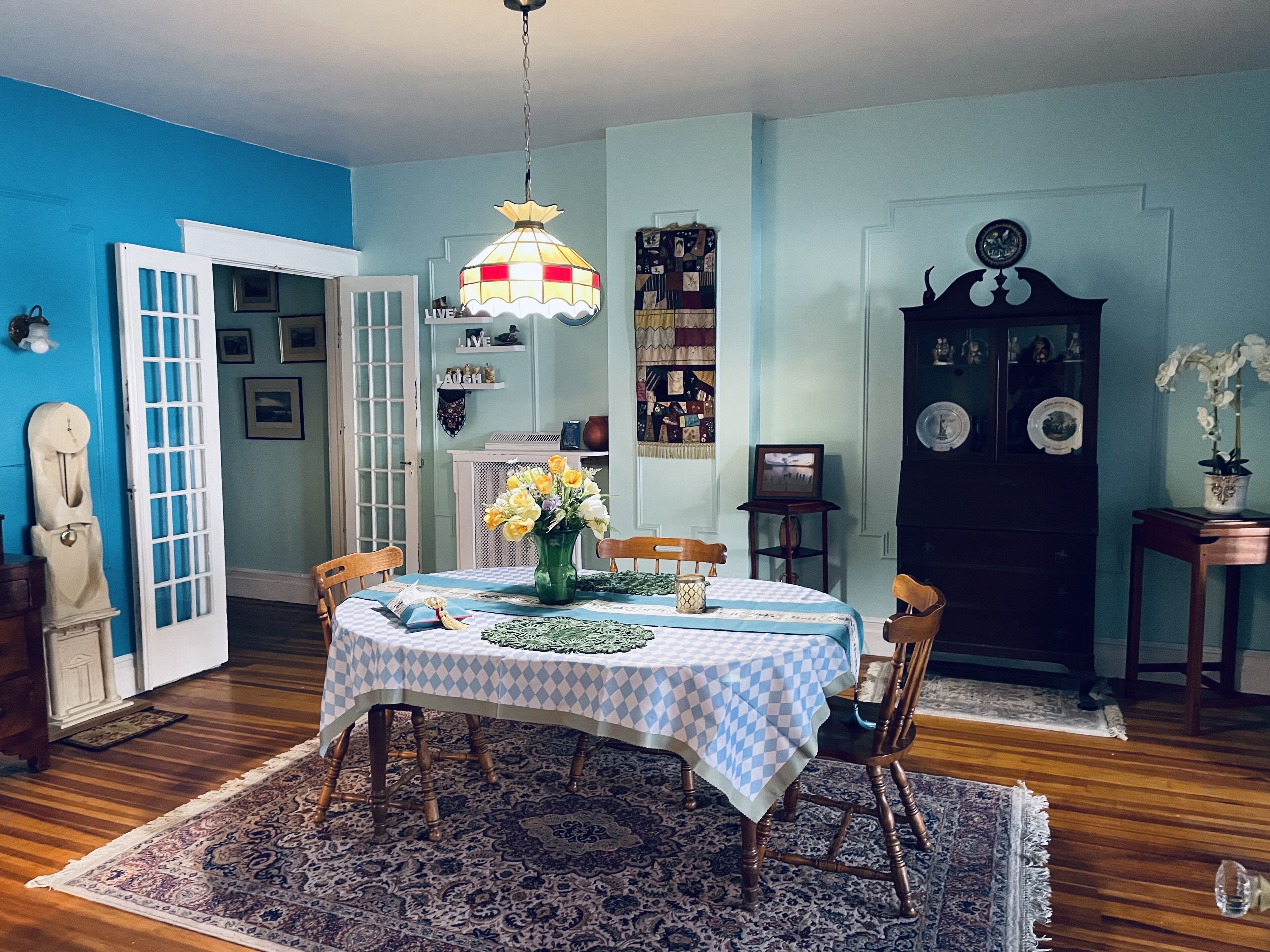 Charming 3B2B apartment with In-Unit laundry in the center of marvelous Hudson