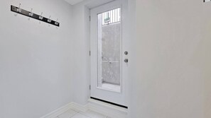 Apartment, 2 Bedrooms, Garden View | Property entrance