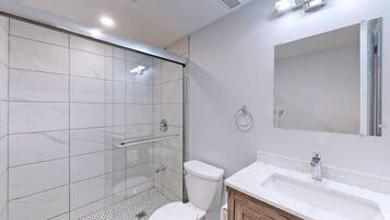 Apartment, 2 Bedrooms, Garden View | Bilik Mandi