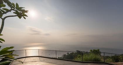 Laska Hotel Resort Ciletuh