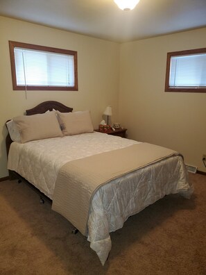 3 chambres, bureau, fer et planche à repasser, Wi-Fi gratuit