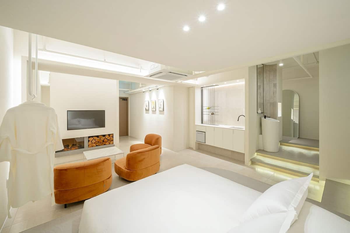 1 habitación, ropa de cama de alta calidad y decoración personalizada