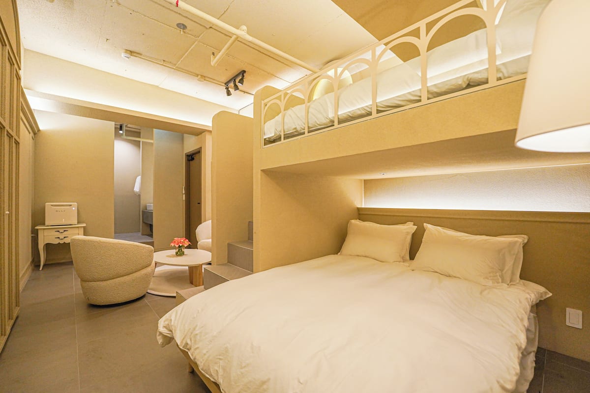 1 habitación, ropa de cama de alta calidad y decoración personalizada