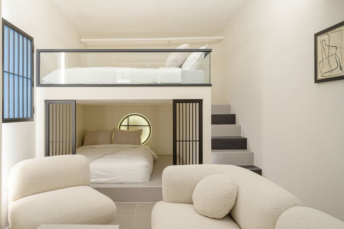 Family Oda (404) | 1 yatak odası, kaliteli yatak takımı, ayrı ayrı dekore edilmiş