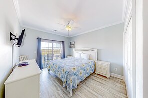 5 Schlafzimmer, Bügeleisen/Bügelbrett, Internetzugang, Bettwäsche