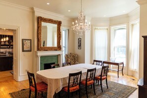 Dining - Comfort & Elegance in a Historic La Crosse, Wisconsin Mansion (La Crosse)