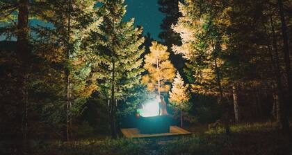 Pet-friendly and Cozy "The Shed" with Garden Views + Hot Tub near Missoula