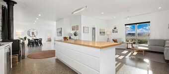 Sugarloaf Lodge - your deluxe rental home that is just 15 minutes from Jindabyne