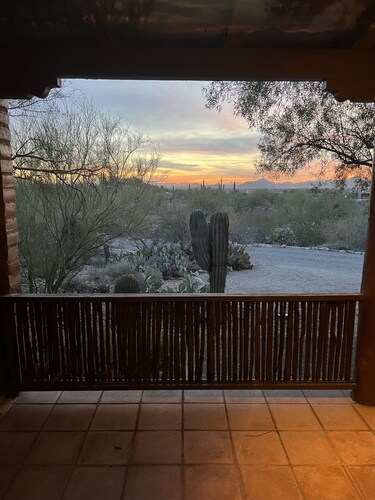 Private Foothills Casita - Mountain & City Views