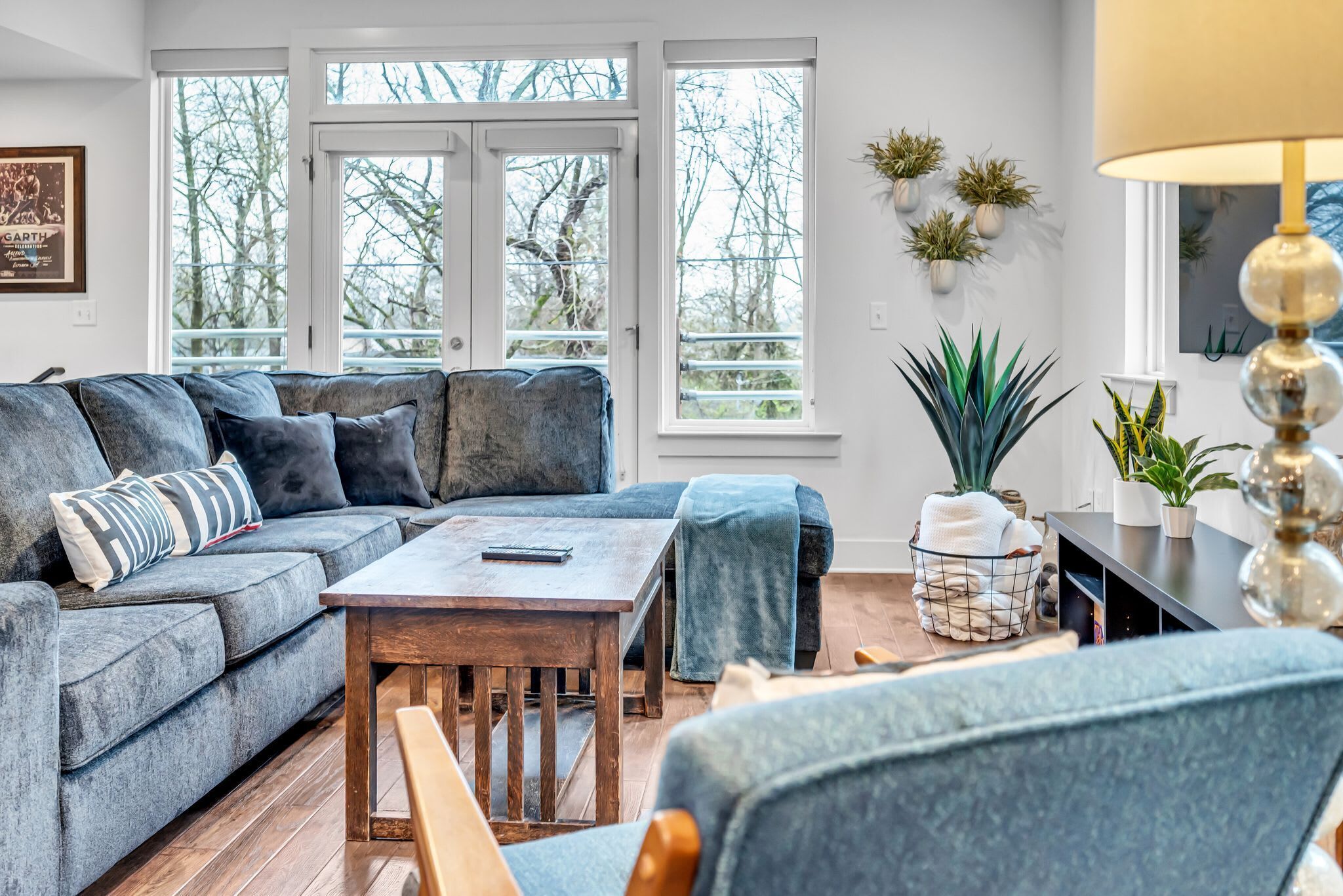 Télévision, espaces bureaux