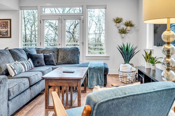 تلفزيون، مكتب