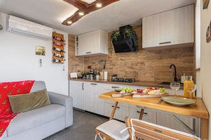 Familjehus - flera sovrum - intill bergen (Vineyard Cottage Sunny Hill) | Interiör