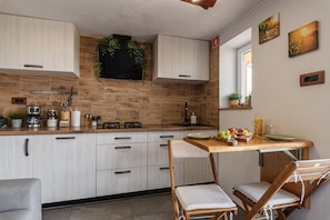 Family House, 1 Bedroom, Mountainside (Vineyard Cottage Sunny Hill) | Private kitchen